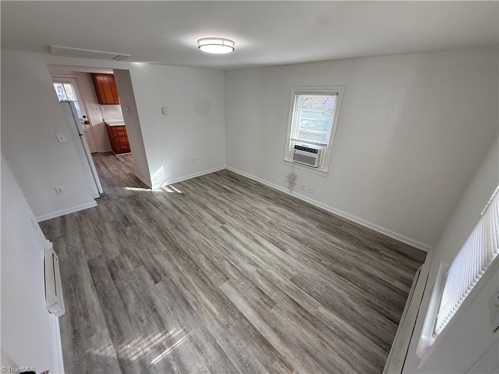 1605 Harrison Ave - Photo 2 of 10