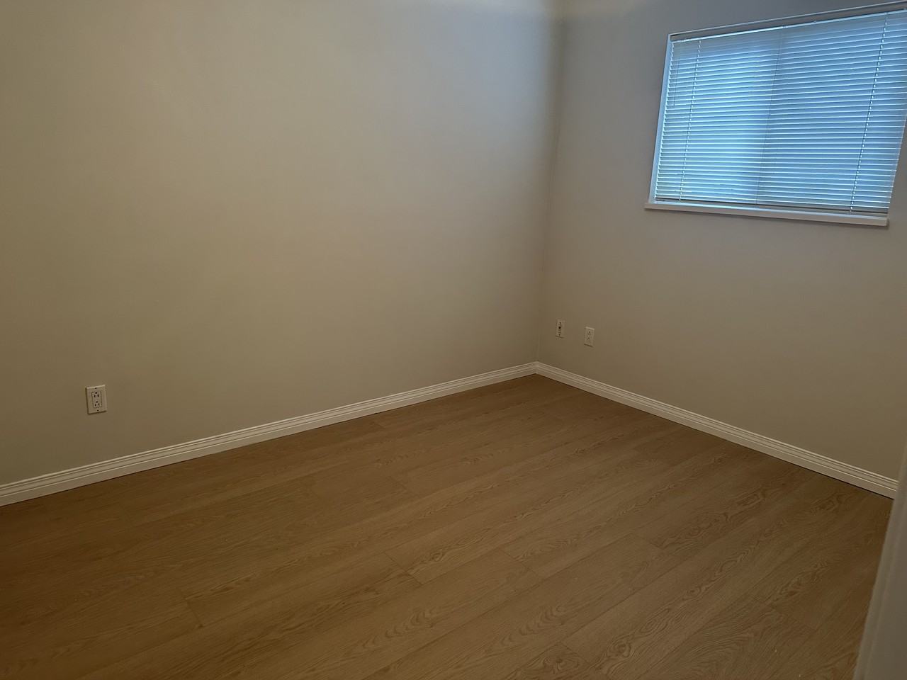 6900 Gray Avenue - Photo 7 of 12