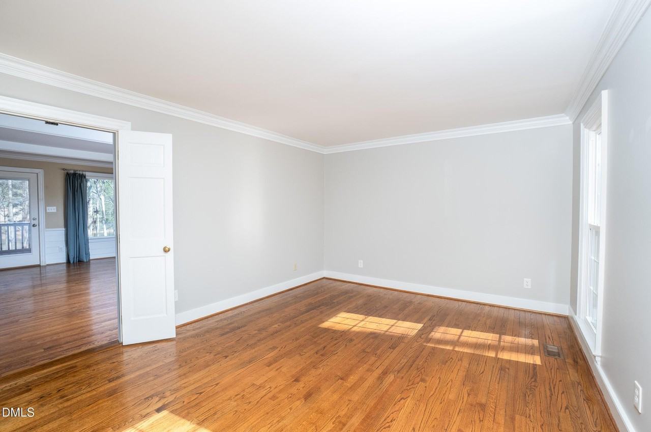 716 Lanham Pl - Photo 4 of 27