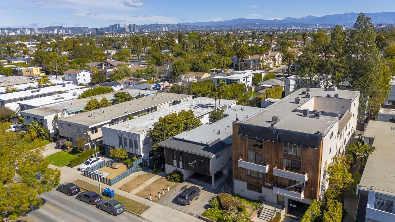 3966 Inglewood Avenue - Photo 3 of 7