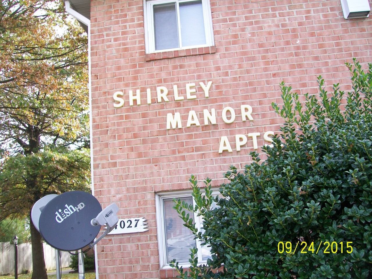 MacArthur Ave 4027 - Photo 2 of 20