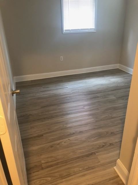 MacArthur Ave 4027 - Photo 6 of 20