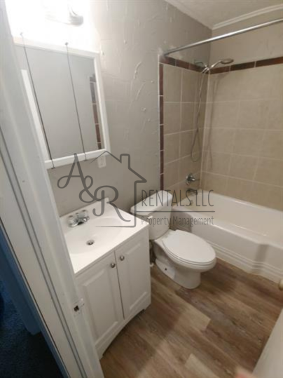 2004 South Locust - Photo 2 of 7