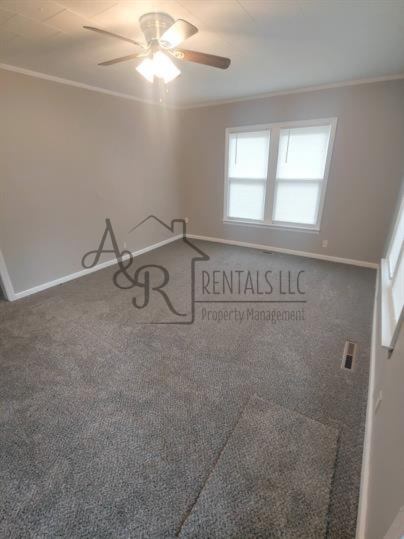 2004 South Locust - Photo 4 of 7