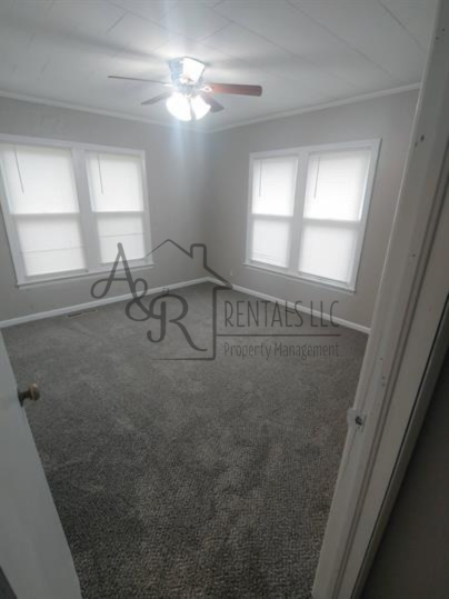 2004 South Locust - Photo 6 of 7