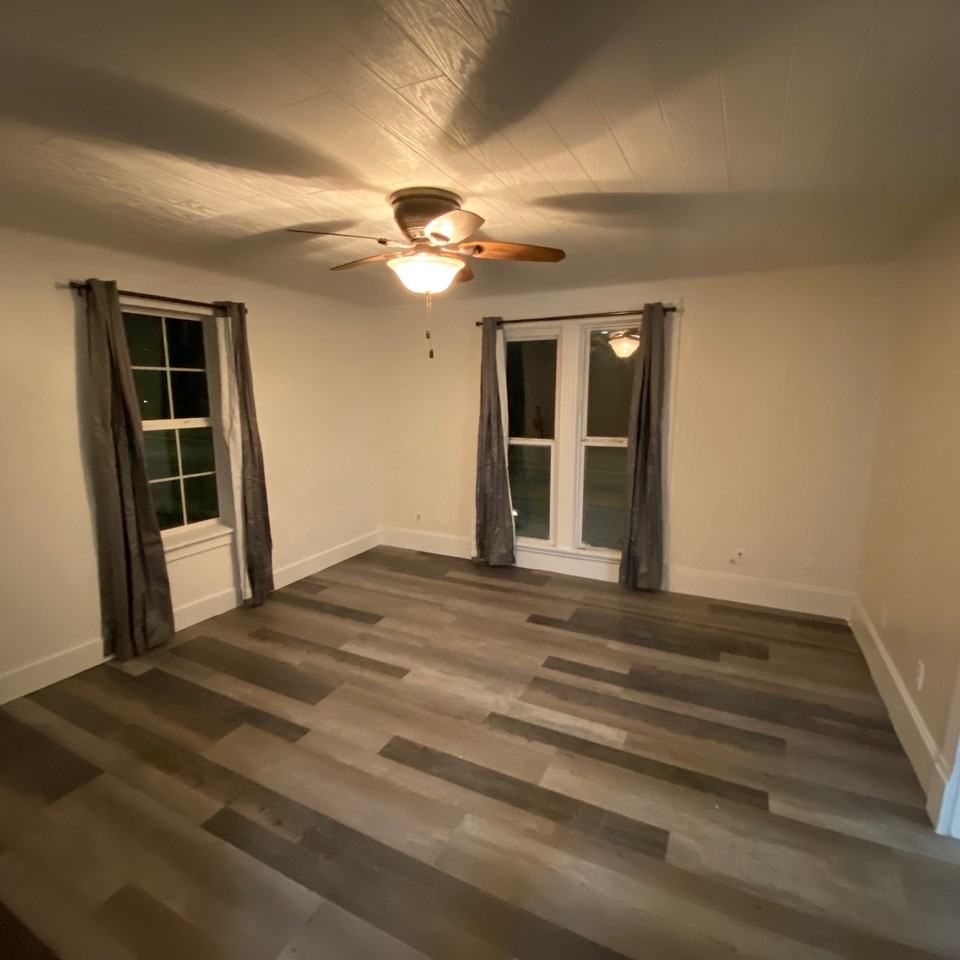 800 Noland - Photo 3 of 23