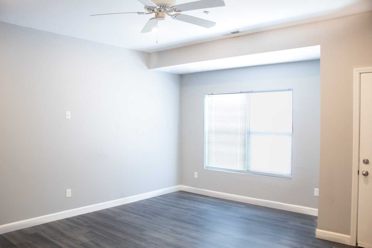 Evard Place - Photo 7 of 50