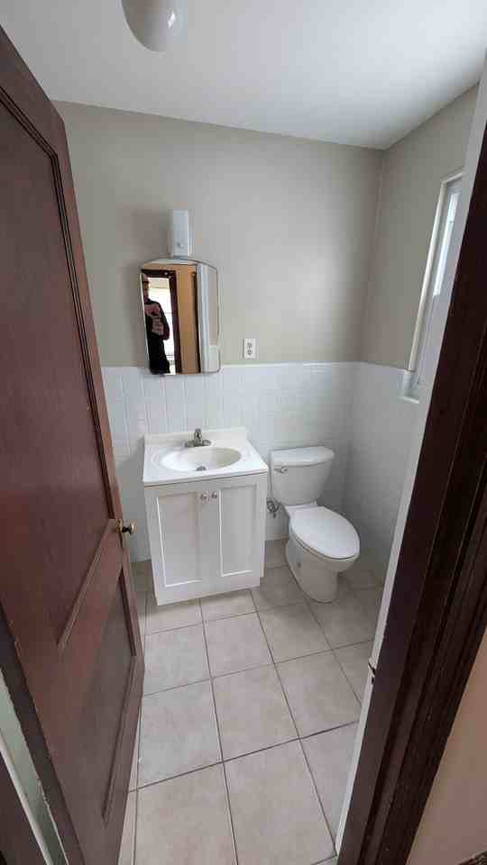 302 West Vine Street - Photo 6 of 10