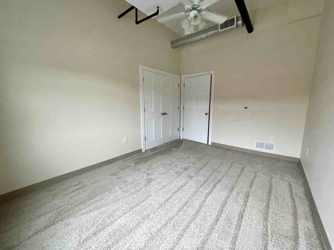 Berglund Flats - Photo 6 of 16