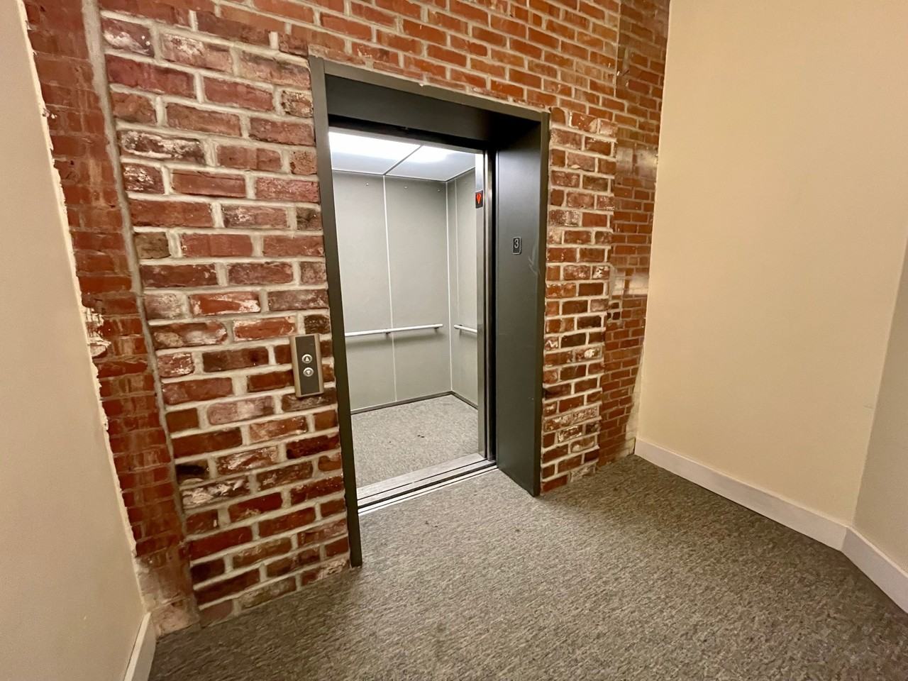 Berglund Flats - Photo 3 of 17