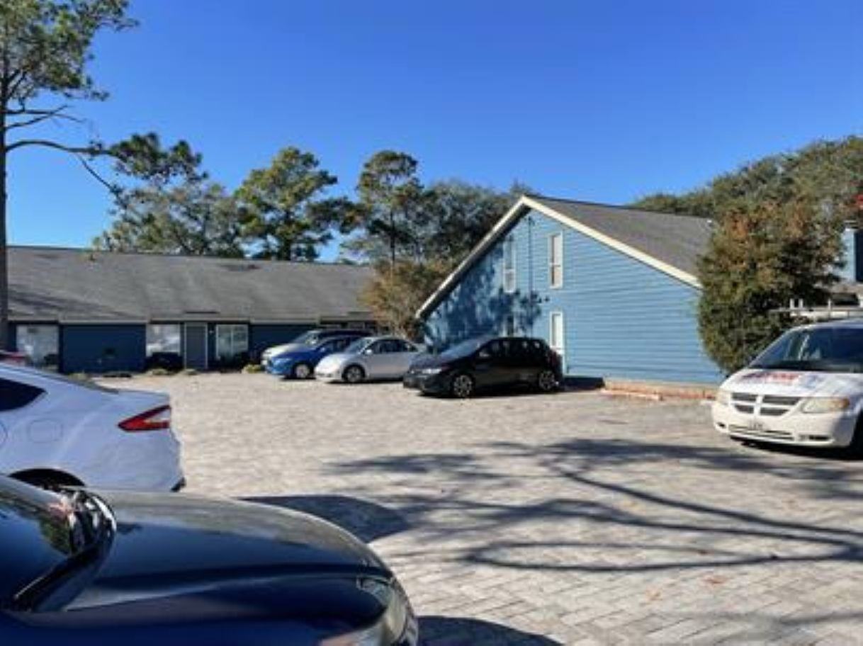 505 63rd Ave. N - Photo 2 of 23