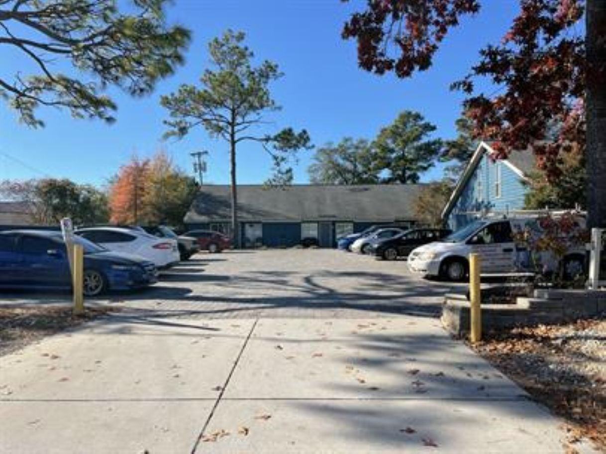 505 63rd Ave. N - Photo 3 of 23