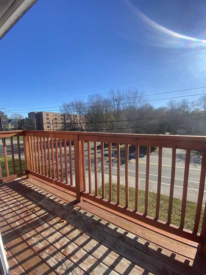 504 Broad St. - Photo 5 of 6