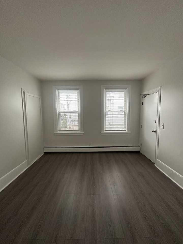 22 Johnson Street - Photo 6 of 7