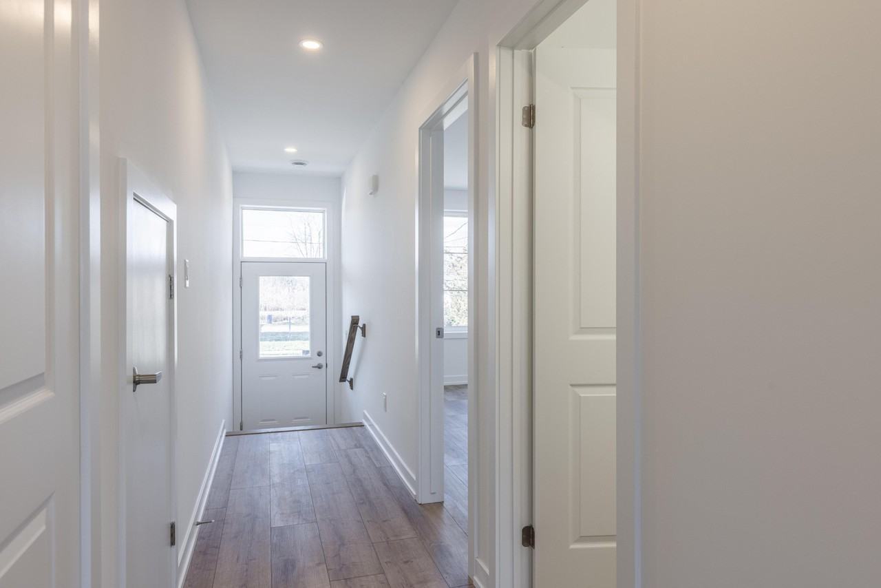 663 Deere St - Photo 4 of 13