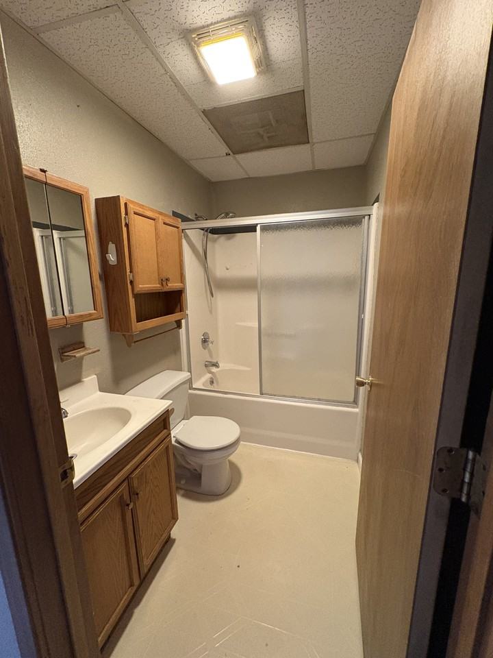 216 W Central Ave 2-4 - Photo 4 of 5