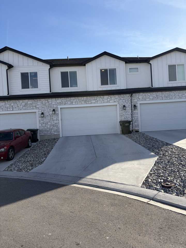 1162 Nw - Photo 2 of 21