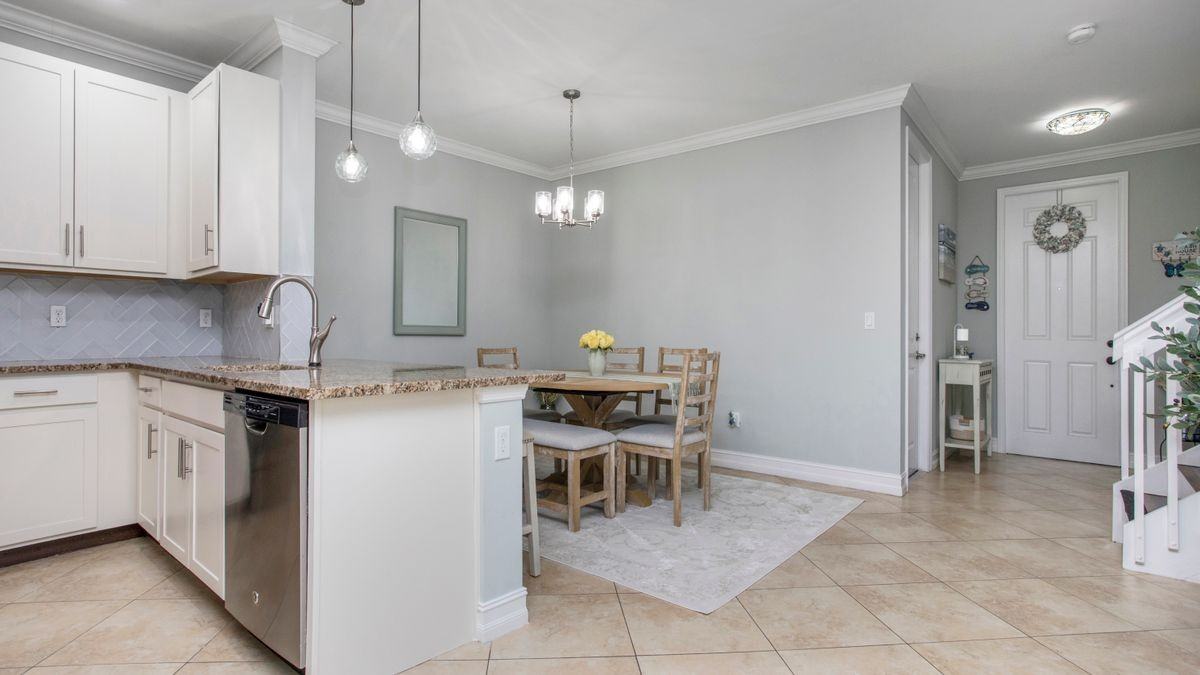 9460 Sardinia Way ##106 - Photo 6 of 26