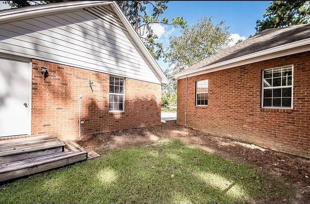 2 Lauries Pt - Photo 2 of 16