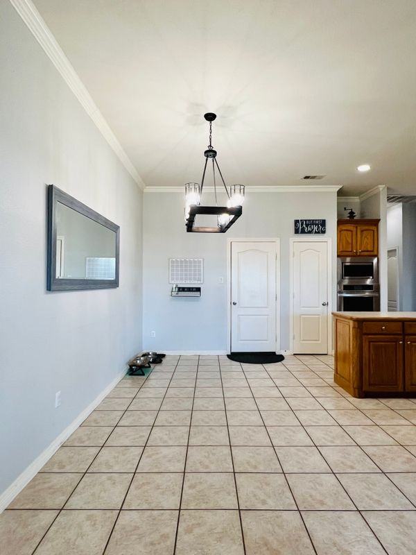 9220 Edgemont Dr - Photo 7 of 28