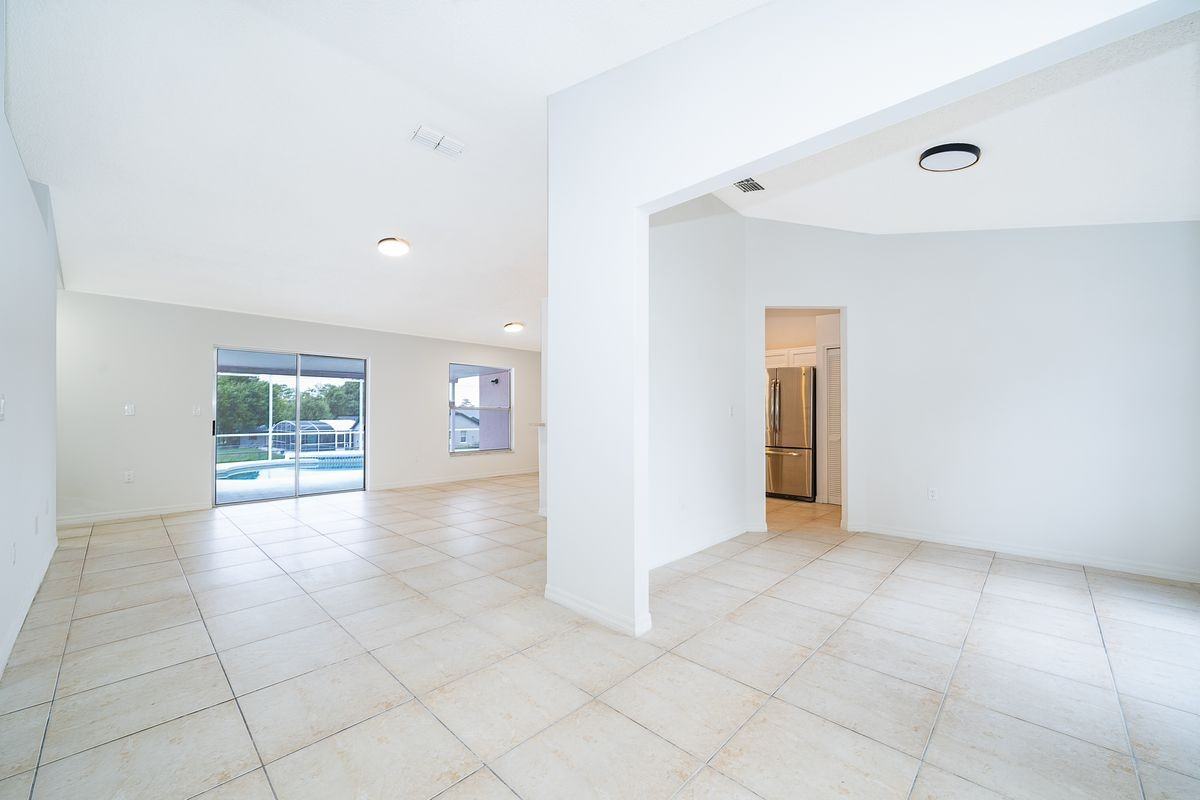 15639 Greater Groves Blvd - Photo 3 of 23