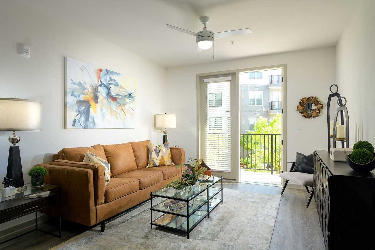 The Tomlin Luxury Apartments - Photo 7 of 42