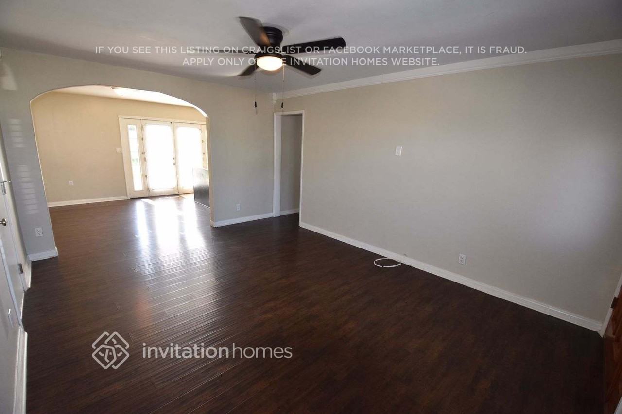 212 E 185th St - Photo 3 of 9