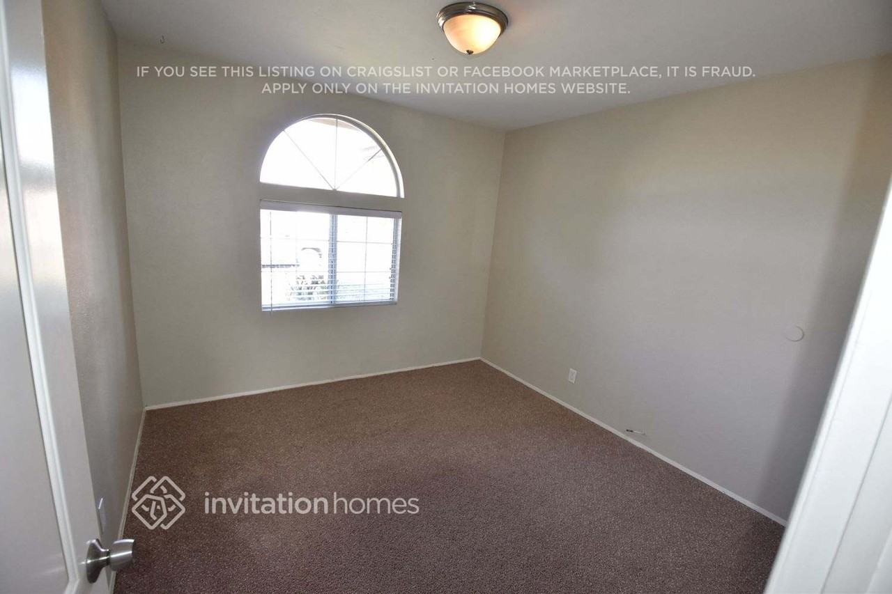 212 E 185th St - Photo 6 of 9