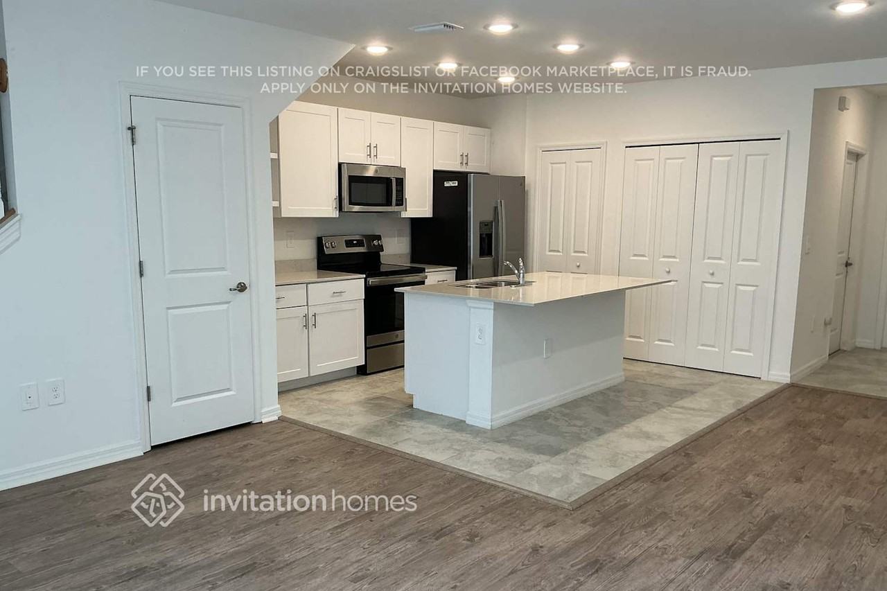 9306 Cadence Ct #165 - Photo 4 of 23