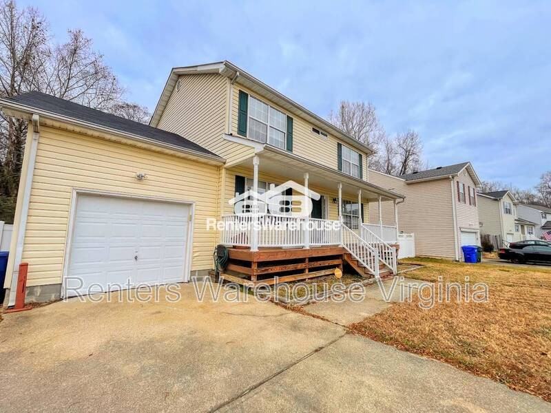 1220 Woods Edge Cir - Photo 2 of 30