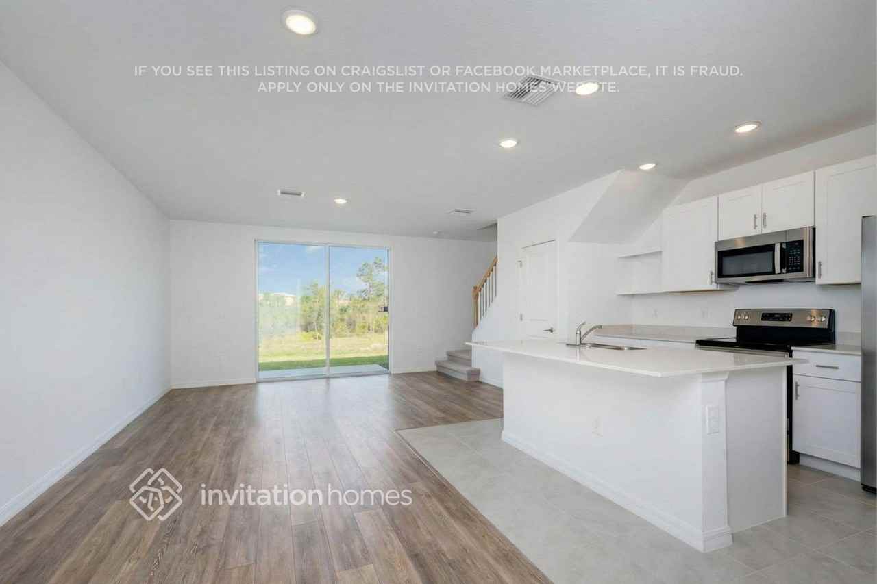 2736 Riverfield Rd - Photo 5 of 31