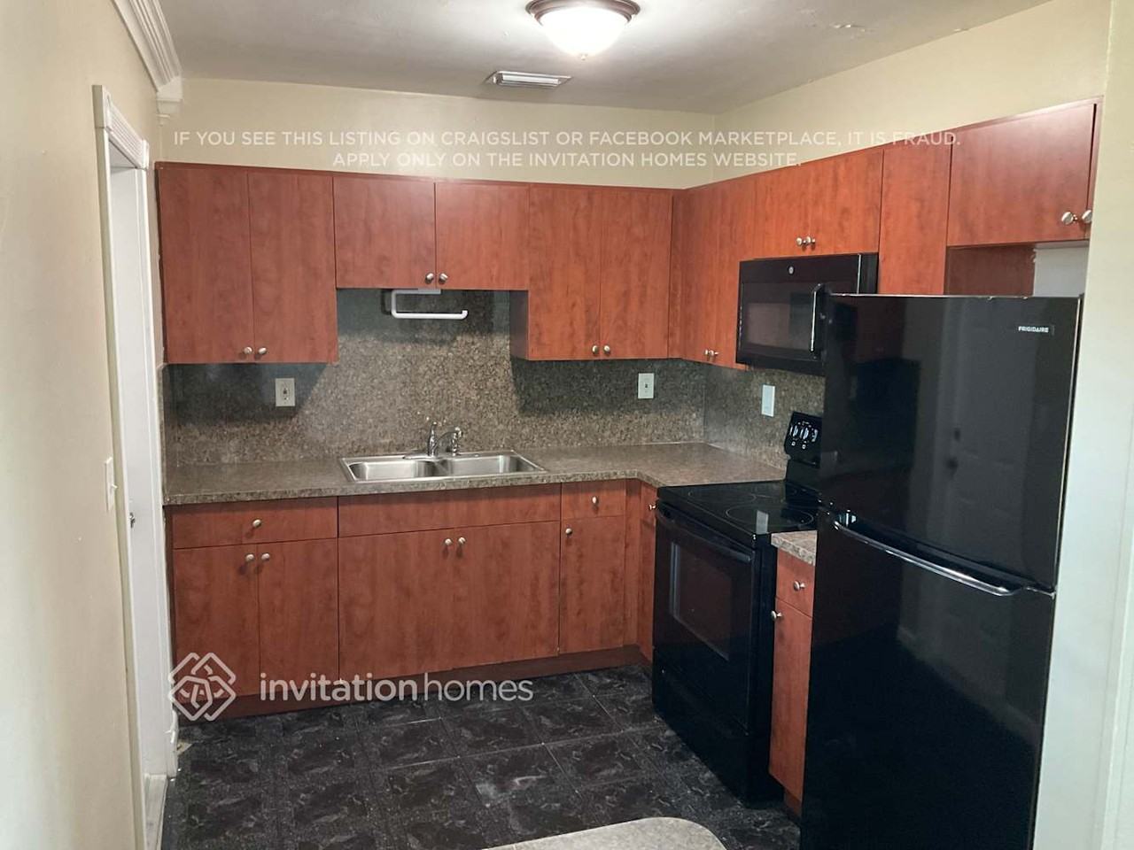 3051 Nw 186th Ter - Photo 4 of 13