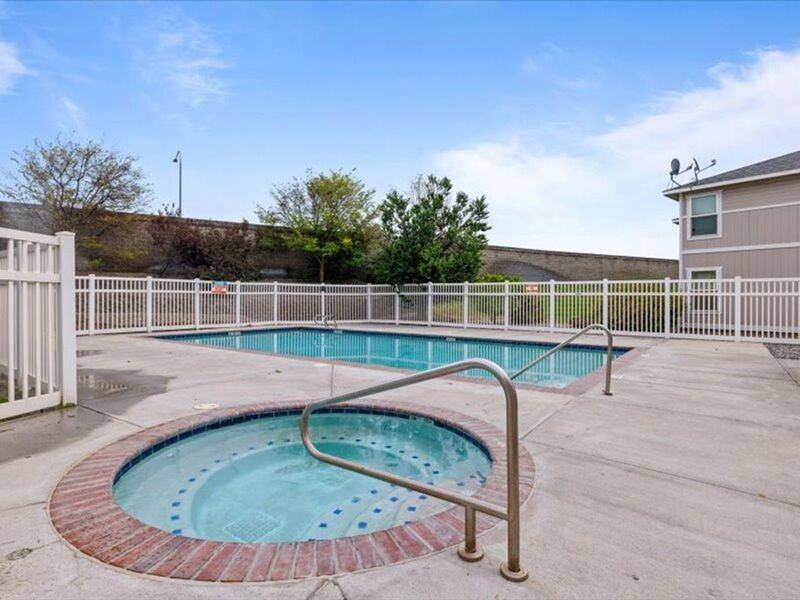 6005I Chapel Hill Blvd #I102 - Photo 6 of 6