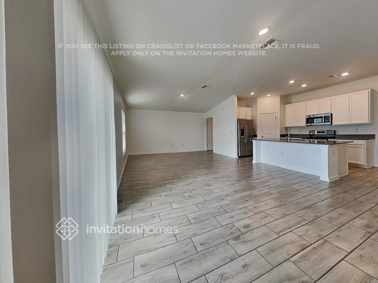 925 Washington St - Photo 3 of 18