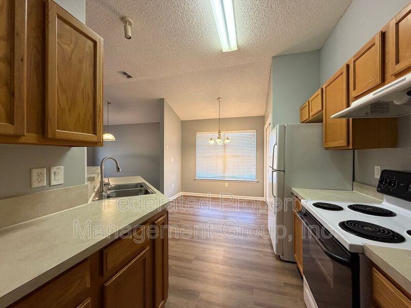 2724 Secret Harbor Dr - Photo 7 of 14