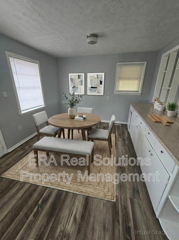 1499 Burlington Ave - Photo 3 of 16