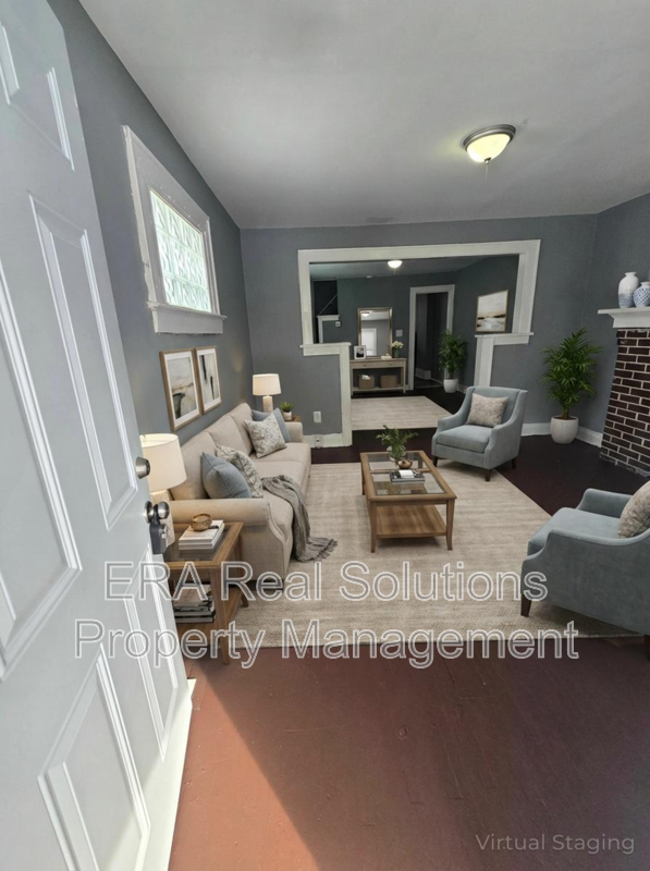 1472 E Fulton St - Photo 2 of 16