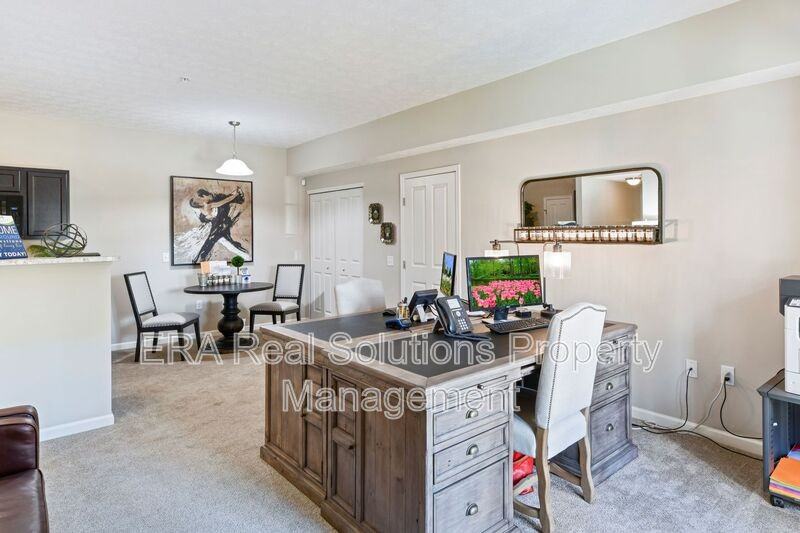 1605 Gilmore Park Ave