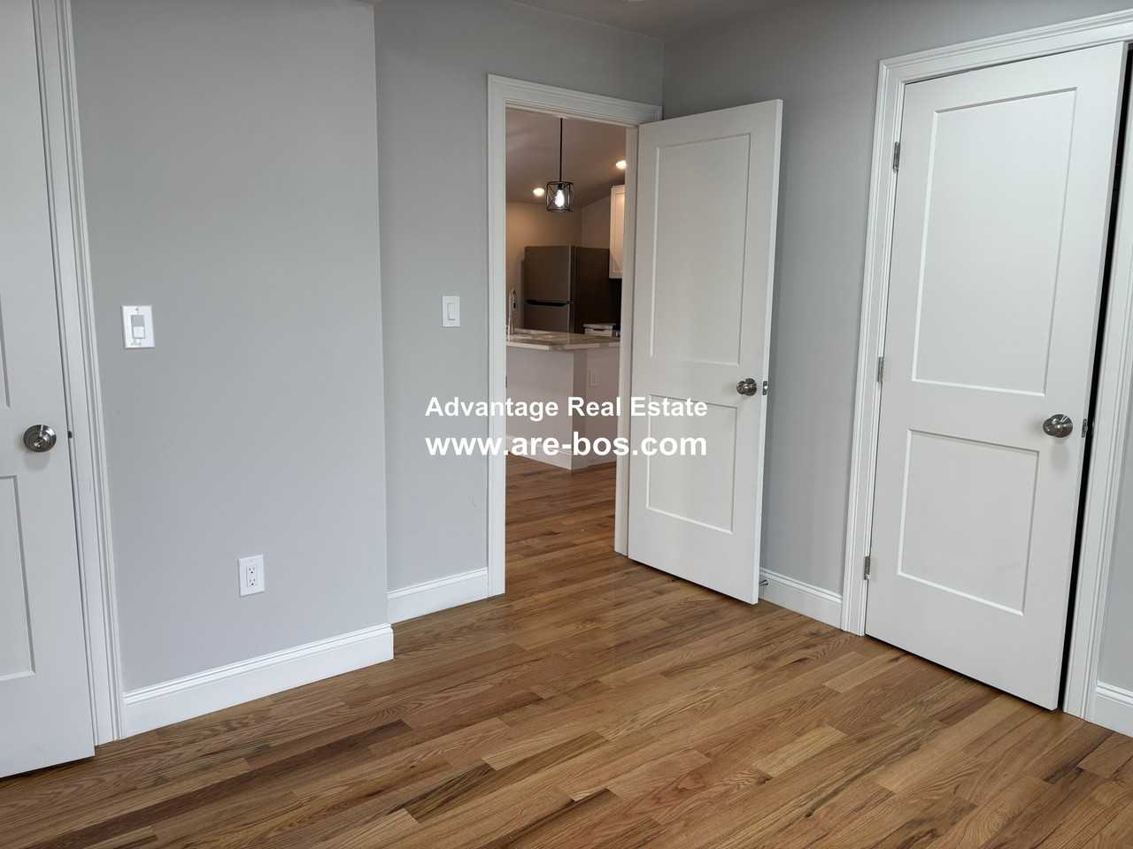 254 Salem St #2 - Photo 7 of 20