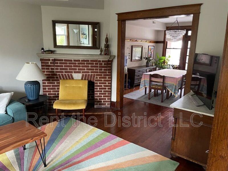 4215 7th St Nw - Photo 5 of 23