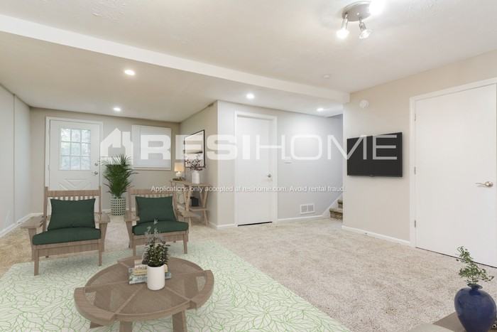 2894 Sagemont Pl - Photo 6 of 22