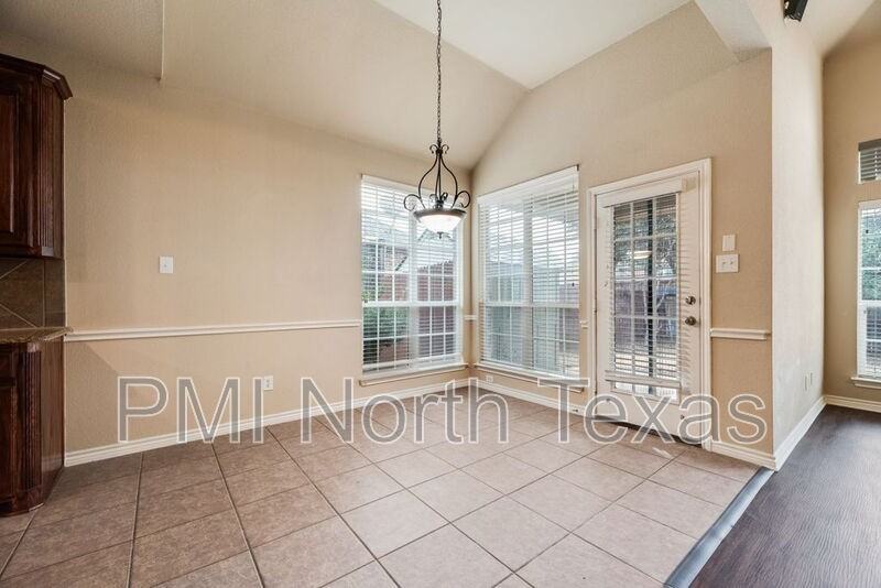 12213 Crab Apple Ln - Photo 5 of 23