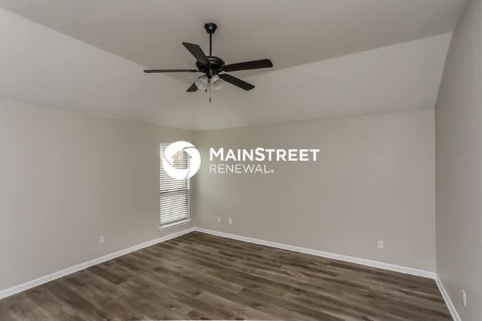 208 Starlight Dr - Photo 7 of 17