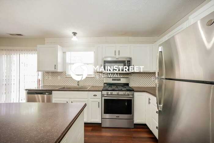 113 Oakview Dr - Photo 6 of 17