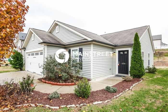 5754 Misty Hill Cir - Photo 3 of 17