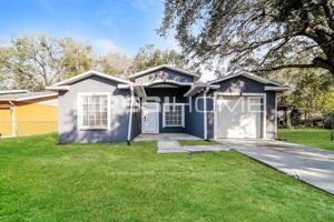 featured image of 3712 E Grove St