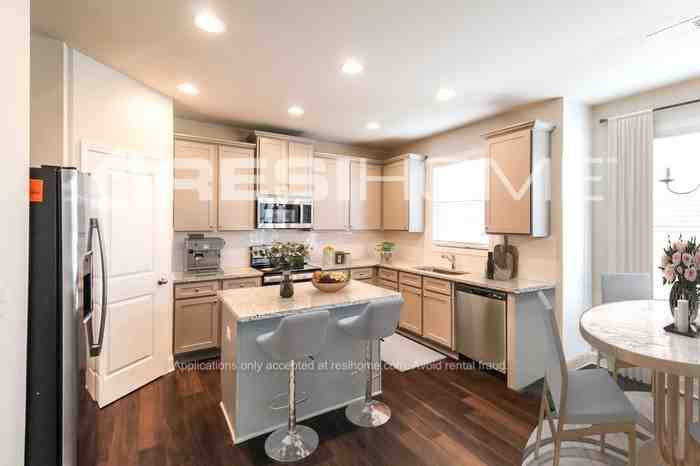 608 Verdant Crane Ct - Photo 3 of 15