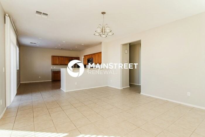 7418 W St Catherine Ave - Photo 5 of 16