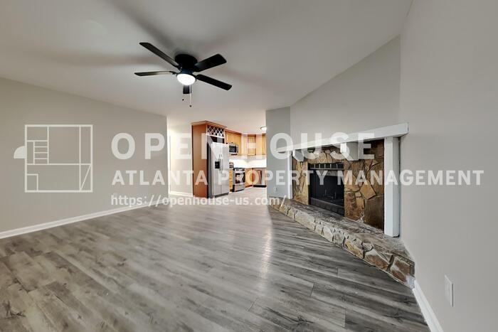 2513 Mistletoe Ln - Photo 5 of 21