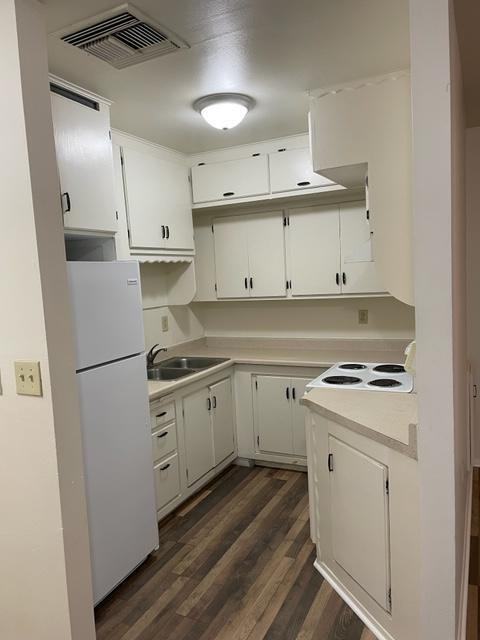 5250 E Bellevue St #D - Photo 3 of 8